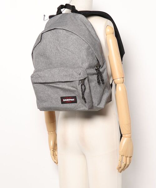 EASTPAK(イーストパック )の「【EASTPAK/イーストパック】バックパック PADDED PAKR(バックパック/リュック・メンズ・ライトグレー/ネイビー/スミクロ・FREE)」の5枚目の写真