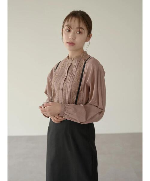 earth music&ecology(アースミュージックアンドエコロジー)の「ピンタックレースチュニック *(シャツ/ブラウス・レディース・ブラック/オフホワイト/ダークブルー/ピンクベージュ・FREE)」の5枚目の写真