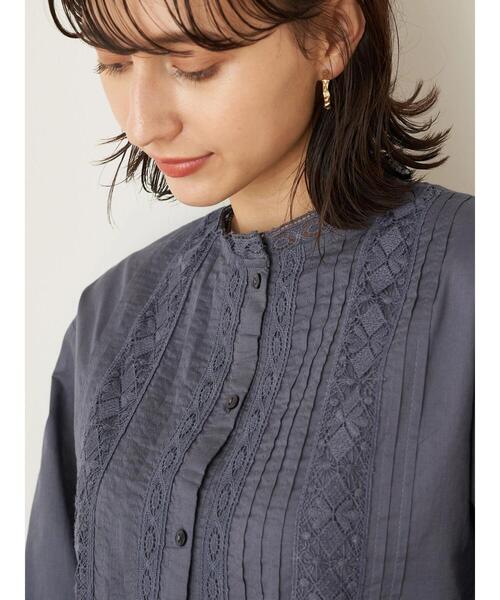 earth music&ecology(アースミュージックアンドエコロジー)の「ピンタックレースチュニック *(シャツ/ブラウス・レディース・ブラック/オフホワイト/ダークブルー/ピンクベージュ・FREE)」の16枚目の写真