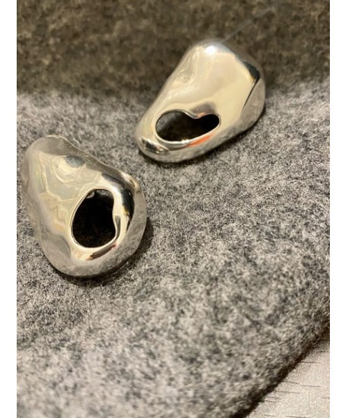 SLY(スライ)の「RICH COATING DEFORMED EARRING イヤリング(イヤリング・レディース・シルバー/ゴールド・FREE)」の7枚目の写真