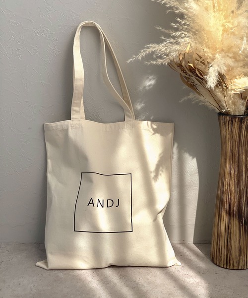 ＡＮＤＪ（アンドジェイ）の「ANDJロゴトートバッグ（トートバッグ・レディース・オフホワイト/ブラック・M）」の9枚目の写真