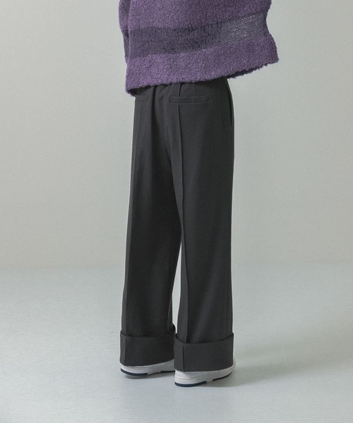KBF（ケイビーエフ）の「ターンアップワイドパンツ（その他パンツ・レディース・チャコールグレー/ベージュ/カーキ・ONE）」の16枚目の写真