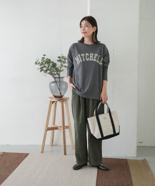 URBAN RESEARCH DOORS（アーバンリサーチドアーズ）の「カレッジロゴプリントTシャツ（Tシャツ/カットソー・レディース・アイボリー/グレー系その他/スミクロ・ONE）」の9枚目の写真