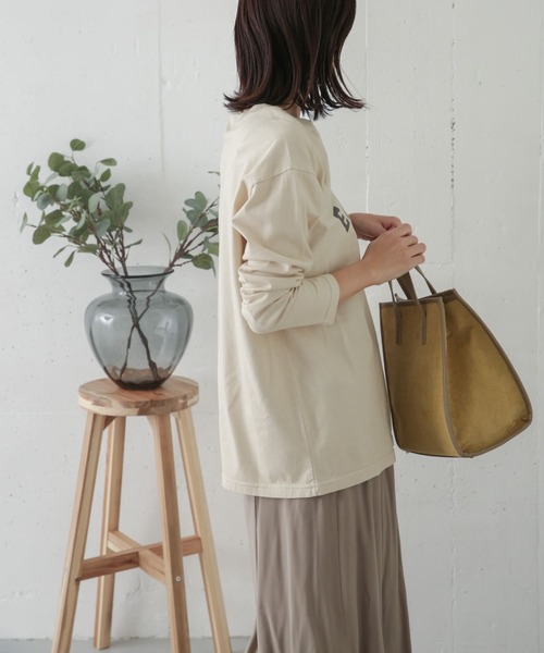 URBAN RESEARCH DOORS（アーバンリサーチドアーズ）の「カレッジロゴプリントTシャツ（Tシャツ/カットソー・レディース・アイボリー/グレー系その他/スミクロ・ONE）」の17枚目の写真