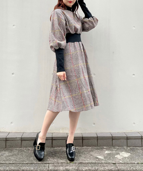 titty&Co. PETIT(ティティアンドコープティ)の「【titty&Co.PETIT】マルチチェックボリュームスリーブワンピース(ワンピース・レディース・ブラック/ブラウン・FREE)」の14枚目の写真