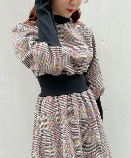 titty&Co. PETIT(ティティアンドコープティ)の「【titty&Co.PETIT】マルチチェックボリュームスリーブワンピース(ワンピース・レディース・ブラック/ブラウン・FREE)」の15枚目の写真