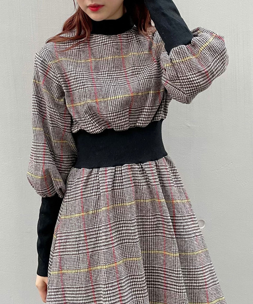 titty&Co. PETIT(ティティアンドコープティ)の「【titty&Co.PETIT】マルチチェックボリュームスリーブワンピース(ワンピース・レディース・ブラック/ブラウン・FREE)」の16枚目の写真