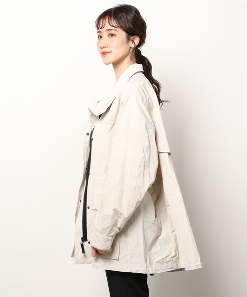 DROIT BELLO（ドロイトベロ）の「DROIT BELLO（ドロイトベロ）ジップアップライトブルゾン（ブルゾン・レディース・ベージュ/オフホワイト・FREE）」の5枚目の写真
