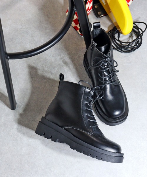 LibertyDoll（リバティードール）の「LIBERTYDOLL / [超軽量]スクエアトゥトラックソールレースアップブーツ (9081)　コンバットブーツ　ショートブーツ（ブーツ・レディース・ブラック/アイボリー/ホワイト/ダークブラウン/ブラック系その他・LL/S/M/L/3L/SS/40/41/42/44/43）」の9枚目の写真