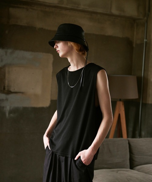 ln fortis（ロンフォルティス）の「ln fortis - ドライタッチノースリーブシャツ（タンクトップ・メンズ・ホワイト/ブラック・SMALL/MEDIUM）」の13枚目の写真