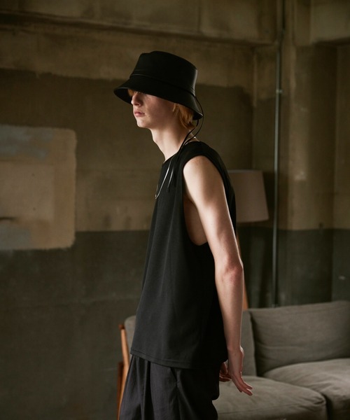 ln fortis（ロンフォルティス）の「ln fortis - ドライタッチノースリーブシャツ（タンクトップ・メンズ・ホワイト/ブラック・SMALL/MEDIUM）」の15枚目の写真