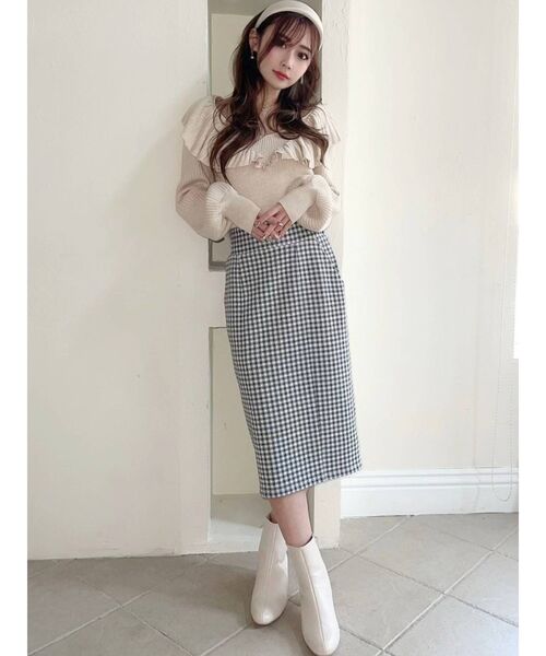 RESEXXY（リゼクシー）の「ラッフルデザインニットトップス（ニット/セーター・レディース・ブラック/ピンク/アイボリー・FREE）」の8枚目の写真