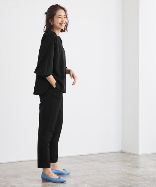 Pierrot（ピエロ）の「タックボリュームスリーブセットアップ（セットアップ・レディース・ブラック/ネイビー/グレイッシュベージュ・M/L）」の22枚目の写真