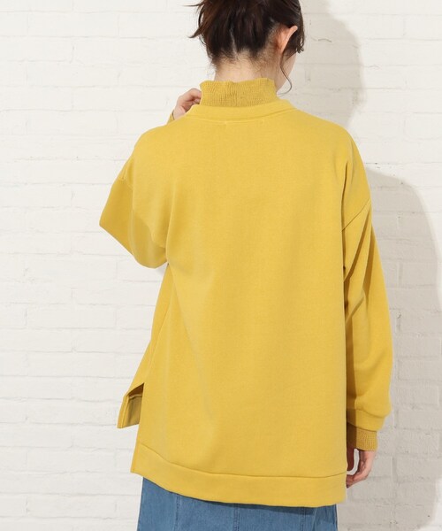 Cutie Blonde（キューティーブロンド）の「◆【S-L】春カラーニットリブレイヤード風プルオーバー（スウェット・レディース・マスタード/グレー系その他/ライトベージュ/黄緑系・01/02/03）」の12枚目の写真