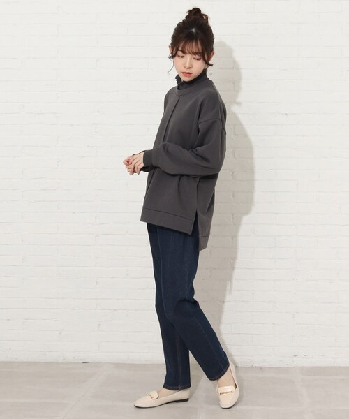 Cutie Blonde（キューティーブロンド）の「◆【S-L】春カラーニットリブレイヤード風プルオーバー（スウェット・レディース・マスタード/グレー系その他/ライトベージュ/黄緑系・01/02/03）」の13枚目の写真