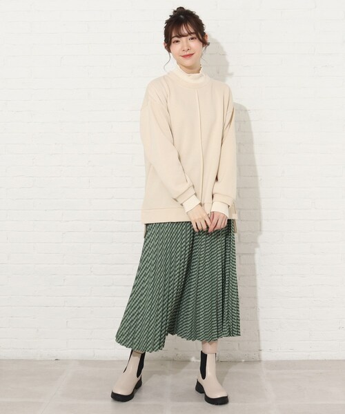 Cutie Blonde（キューティーブロンド）の「◆【S-L】春カラーニットリブレイヤード風プルオーバー（スウェット・レディース・マスタード/グレー系その他/ライトベージュ/黄緑系・01/02/03）」の7枚目の写真