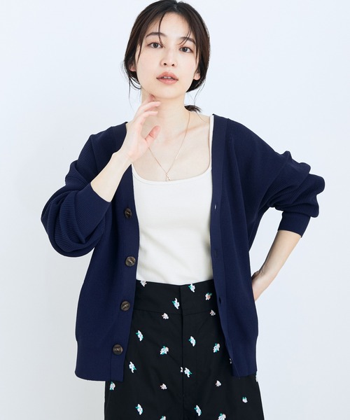 VIS（ビス）の「ドロップショルダーコクーンカーディガン（カーディガン/ボレロ・レディース・ベージュ/ライトグレー/ライトグリーン/ネイビー・FREE）」の11枚目の写真