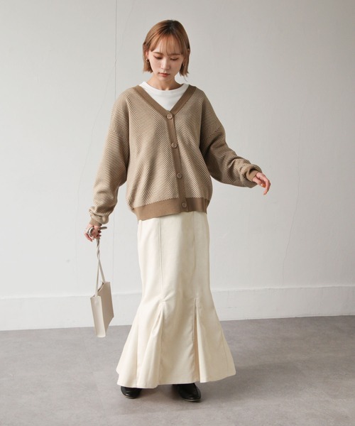 Chillfar(チルファー)の「スエードマーメイドスカート(スカート・レディース・ブラック/ブラウン/アイボリー・MEDIUM/LARGE)」の6枚目の写真