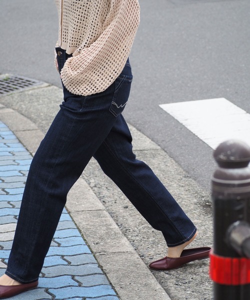 cepo(セポ)の「リラックスイージーテーパードデニム(デニムパンツ・レディース・ブルー系2/ブルー系3/ブルー系4/ネイビー×ホワイト/ネイビー/ブルー系1・S/M/L)」の1枚目の写真