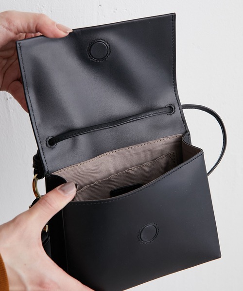 ear PAPILLONNER（イアパピヨネ）の「