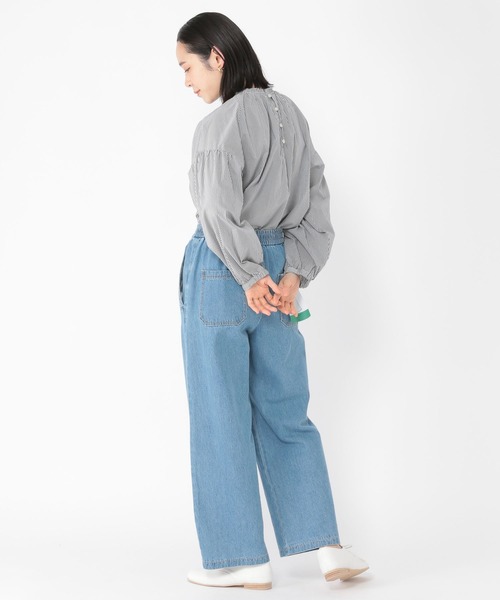 studio CLIP（スタディオクリップ）の「【イージーケア/接触冷感/速乾/マシーンウォッシャブル/Wフロント】ふんわりシャーリングブラウス（シャツ/ブラウス・レディース・ネイビー/グレー/オフホワイト・MEDIUM/LARGE）」の6枚目の写真