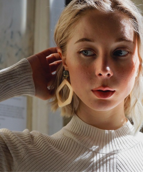 petitcro（プティクロ）の「＊petitcro＊ クリア　ペンタゴン　イヤリング PCKE191005（イヤリング・レディース・その他1/その他2/その他3・ONE SIZE）」の6枚目の写真