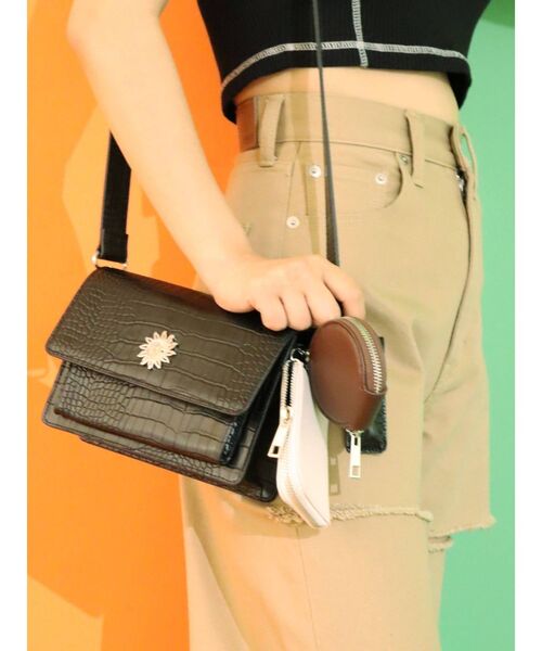 EVRIS（エヴリス）の「クロコライクマルチショルダーBAG（ショルダーバッグ・レディース・ホワイト/ブラック/グリーン・FREE）」の12枚目の写真