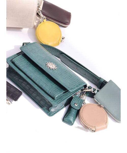 EVRIS（エヴリス）の「クロコライクマルチショルダーBAG（ショルダーバッグ・レディース・ホワイト/ブラック/グリーン・FREE）」の17枚目の写真