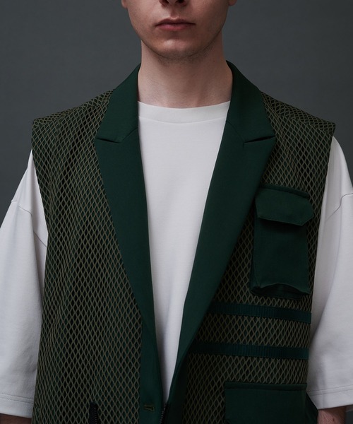 CITY TOKYO（シティトウキョウ）の「ユーティリティーメッシュジップベスト（ベスト・メンズ・ブラック/グリーン・1/2）」の13枚目の写真