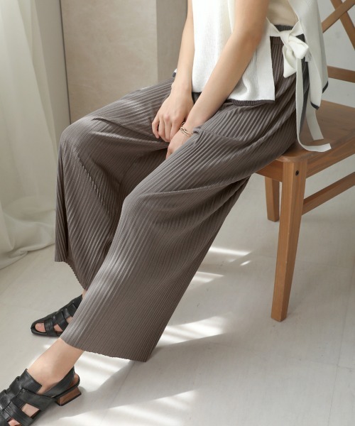 Bou Jeloud（ブージュルード）の「【WEB限定】セルフカットライトプリーツパンツ（その他パンツ・レディース・ブラック/ベージュ/ブラウン/グレー・FREE）」の3枚目の写真