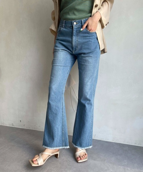 CAPRICIEUX LE'MAGE（カプリシューレマージュ）の「スリムフレアデニム（デニムパンツ・レディース・ブルー・38/36）」の9枚目の写真