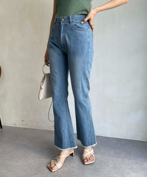 CAPRICIEUX LE'MAGE（カプリシューレマージュ）の「スリムフレアデニム（デニムパンツ・レディース・ブルー・38/36）」の11枚目の写真