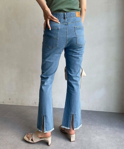 CAPRICIEUX LE'MAGE（カプリシューレマージュ）の「スリムフレアデニム（デニムパンツ・レディース・ブルー・38/36）」の12枚目の写真