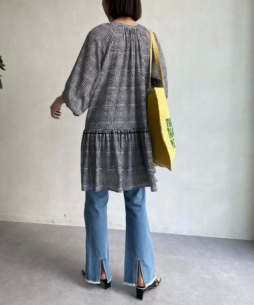 CAPRICIEUX LE'MAGE（カプリシューレマージュ）の「スリムフレアデニム（デニムパンツ・レディース・ブルー・38/36）」の14枚目の写真