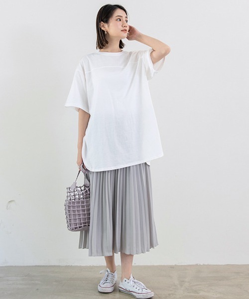 Doux Belle(ドゥーベル)の「サイドスリット入りビックシルエットTシャツ(Tシャツ/カットソー・レディース・パープル/ブルー/グリーン/グレー/ホワイト/ブラック・FREE)」の11枚目の写真