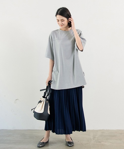 Doux Belle(ドゥーベル)の「サイドスリット入りビックシルエットTシャツ(Tシャツ/カットソー・レディース・パープル/ブルー/グリーン/グレー/ホワイト/ブラック・FREE)」の15枚目の写真