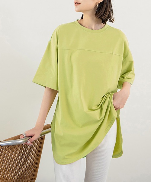 Doux Belle(ドゥーベル)の「サイドスリット入りビックシルエットTシャツ(Tシャツ/カットソー・レディース・パープル/ブルー/グリーン/グレー/ホワイト/ブラック・FREE)」の7枚目の写真