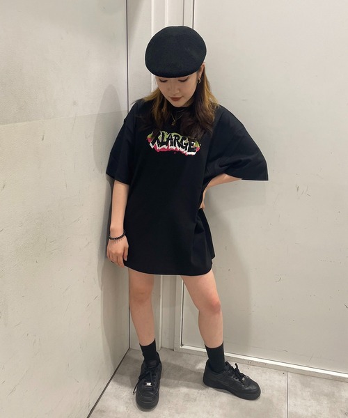 XLARGE（エクストララージ）の「GRAFFITI LOGO S/S TEE/グラフィック　ロゴ　半袖　Tシャツ（Tシャツ/カットソー・メンズ・ブラック/オレンジ/ホワイト・M/L/S/XL）」の11枚目の写真