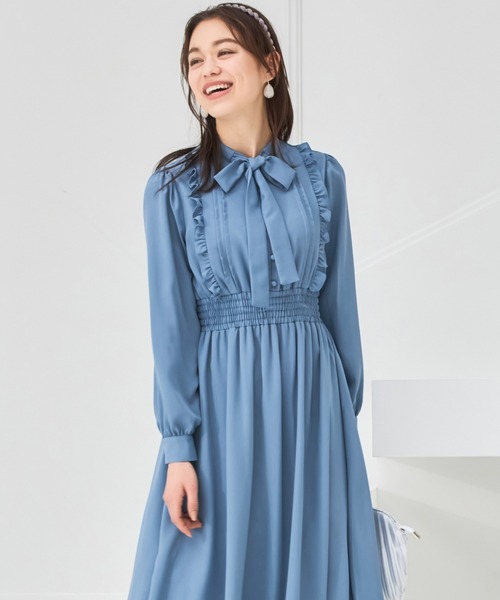 DRESS PLUS(ドレスプラス)の「パーティードレス ハイウエスト ゴム ボウタイワンピース フレア(ドレス・レディース・ブラック/ブルー/スモークピンク・S/M/L)」の17枚目の写真