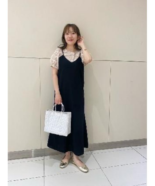 flower(フラワー)の「ナチュラルハングアウトワンピース(ワンピース・レディース・ブラック/ベージュ・FREE)」の9枚目の写真