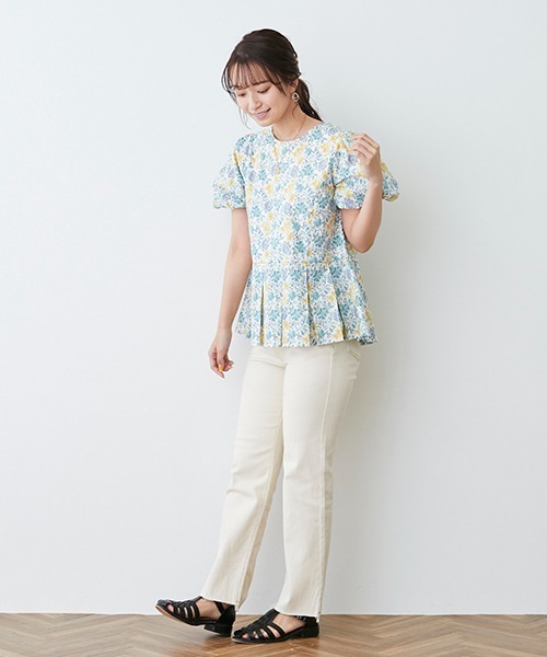 Fitmmore ミニフリル襟 ペプラム 花柄ブラウス セール】ミニフリル襟ペプラム花柄ブラウス（シャツ/ブラウス