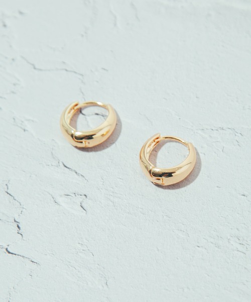 COLOR TOKYO ACCESSORIES（カラートウキョウアクセサリー）の「ミニ フープピアス（ピアス（両耳用）・レディース・ゴールド・FREE）」の3枚目の写真