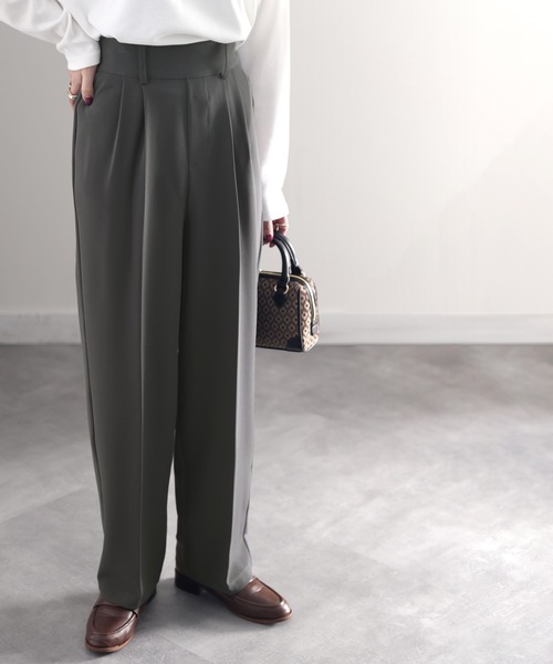 classicalelf(クラシカルエルフ)の「瞬時に美脚。ハイウエストダブルタックフレアセンタープレスパンツ(スラックス・レディース・チャコールグレー/ブラック/ホワイト系その他/ブラウン系その他/ブルー・SMALL/MEDIUM/LARGE/X-LARGE)」の1枚目の写真
