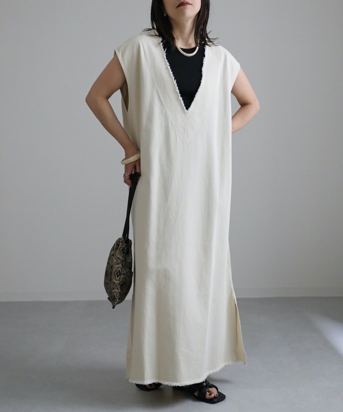 ap retro（アプレトロ）の「フリンジVネックワンピース（ワンピース・レディース・アイボリー/ブラック/ナチュラル/ベージュ/カーキ・FREE）」の8枚目の写真
