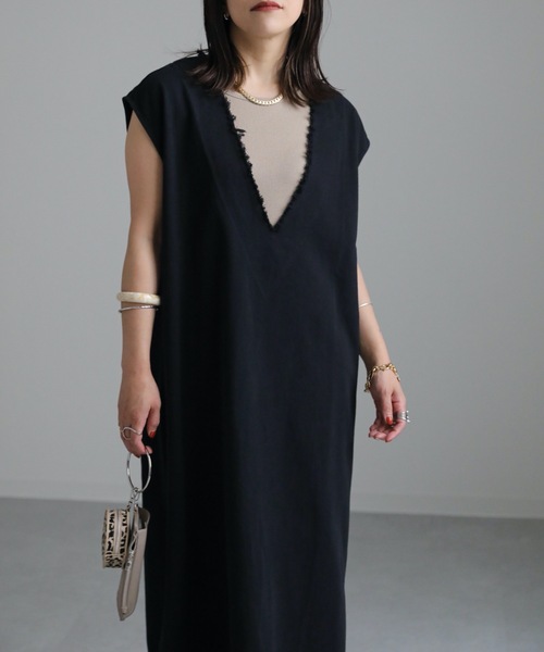 ap retro（アプレトロ）の「フリンジVネックワンピース（ワンピース・レディース・アイボリー/ブラック/ナチュラル/ベージュ/カーキ・FREE）」の20枚目の写真