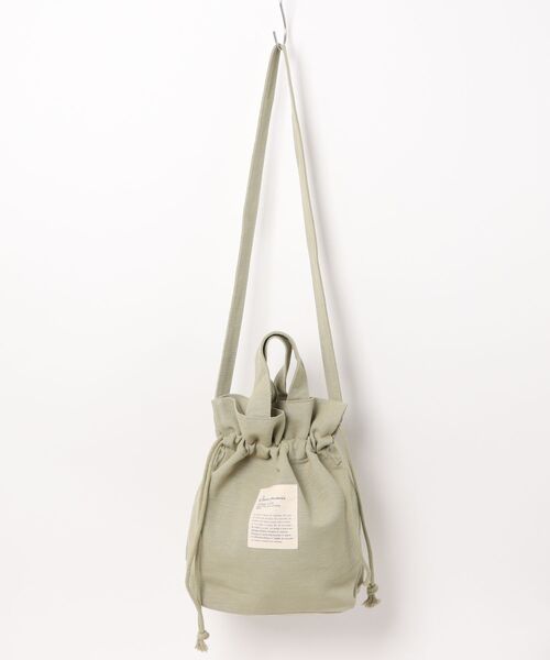 and it_（アンドイット）の「２way巾着バッグ（ショルダーバッグ・レディース・カーキ/ブルー/マスタード/バイオレット/グレイッシュベージュ/チャコール/ライラック/ペールイエロー/ライトグリーン/レッド系その他/グレー/ネイビー/オレンジ/ベージュ系その他/グリーン/ブラック系その他/レモンイエロー/ブルーパープル/ミント/グリーン系その他/ピンク系その他/ブルー系その他/ネイビー系/ライトイエロー/ブラック/ブルー系/グリーン系/オレンジ系/カーキ系/イエロー系/レッド系・FREE）」の13枚目の写真