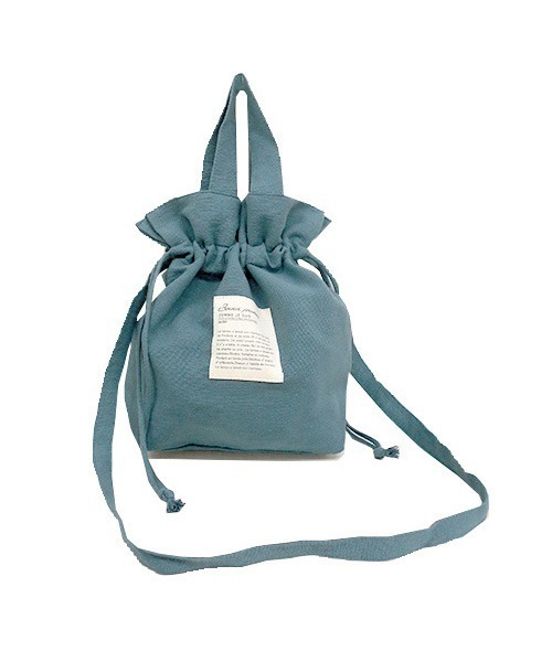 and it_（アンドイット）の「２way巾着バッグ（ショルダーバッグ・レディース・カーキ/ブルー/マスタード/バイオレット/グレイッシュベージュ/チャコール/ライラック/ペールイエロー/ライトグリーン/レッド系その他/グレー/ネイビー/オレンジ/ベージュ系その他/グリーン/ブラック系その他/レモンイエロー/ブルーパープル/ミント/グリーン系その他/ピンク系その他/ブルー系その他/ネイビー系/ライトイエロー/ブラック/ブルー系/グリーン系/オレンジ系/カーキ系/イエロー系/レッド系・FREE）」の15枚目の写真