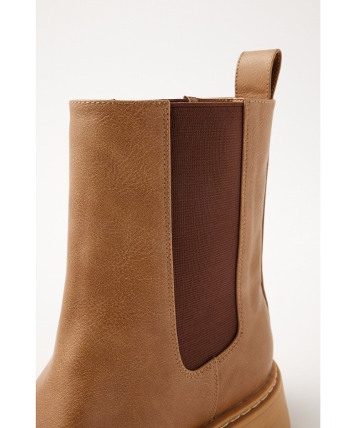 MOUSSY（マウジー）の「CHUNK SOLE MIDDLE ブーツ（ブーツ・レディース・ブラック/ベージュ・LARGE/MEDIUM/SMALL）」の15枚目の写真