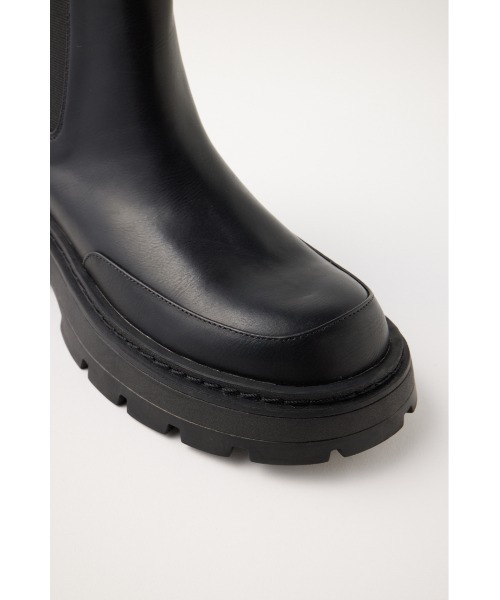 MOUSSY（マウジー）の「CHUNK SOLE MIDDLE ブーツ（ブーツ・レディース・ブラック/ベージュ・LARGE/MEDIUM/SMALL）」の7枚目の写真