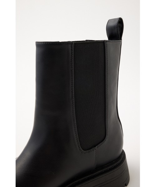 MOUSSY（マウジー）の「CHUNK SOLE MIDDLE ブーツ（ブーツ・レディース・ブラック/ベージュ・LARGE/MEDIUM/SMALL）」の8枚目の写真